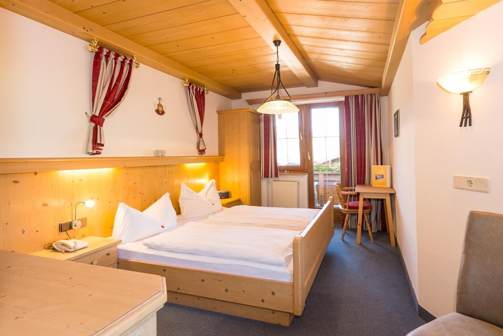 Hotel Landhaus Marchfeld Oberau Eksteriør billede