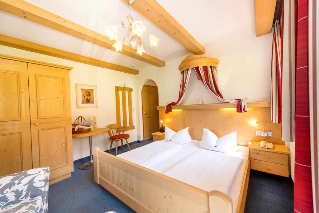 Hotel Landhaus Marchfeld Oberau Eksteriør billede