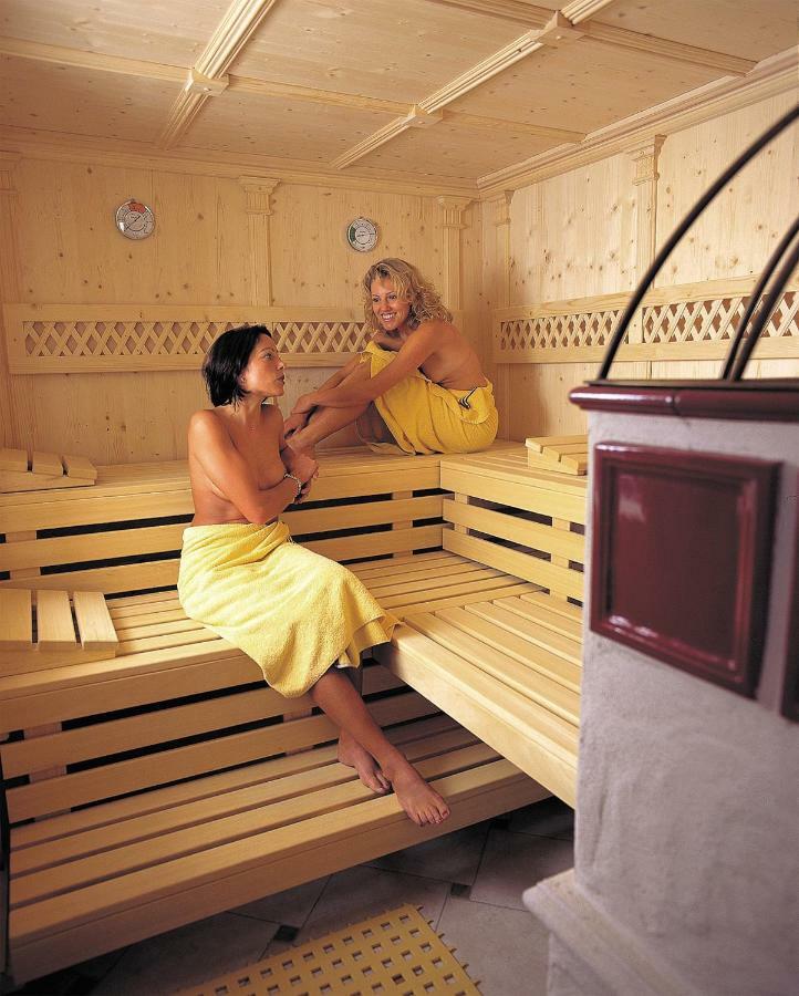 Hotel Landhaus Marchfeld Oberau Eksteriør billede